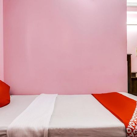 Hotel O Moon Palace Dx Ню Делхи Екстериор снимка