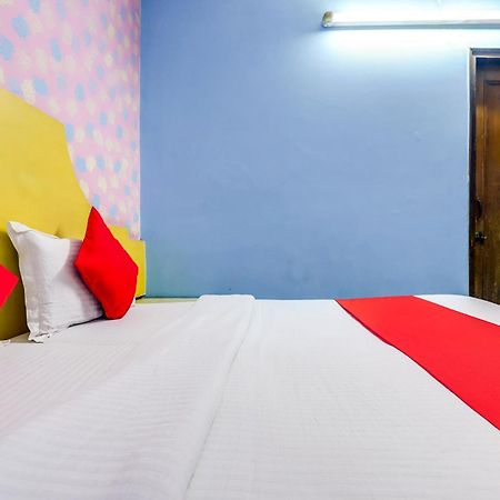 Hotel O Moon Palace Dx Ню Делхи Екстериор снимка
